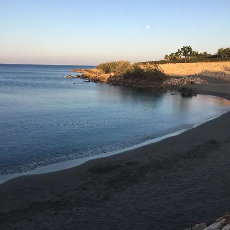 Mythical Sands & Spa, Evilion Апартаменты Паралимни