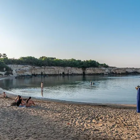 Апартаменты Mythical Sands & Spa, Evilion